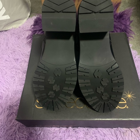 JAY BLOCK HEEL COMBAT BOOT - Picture 4 of 5